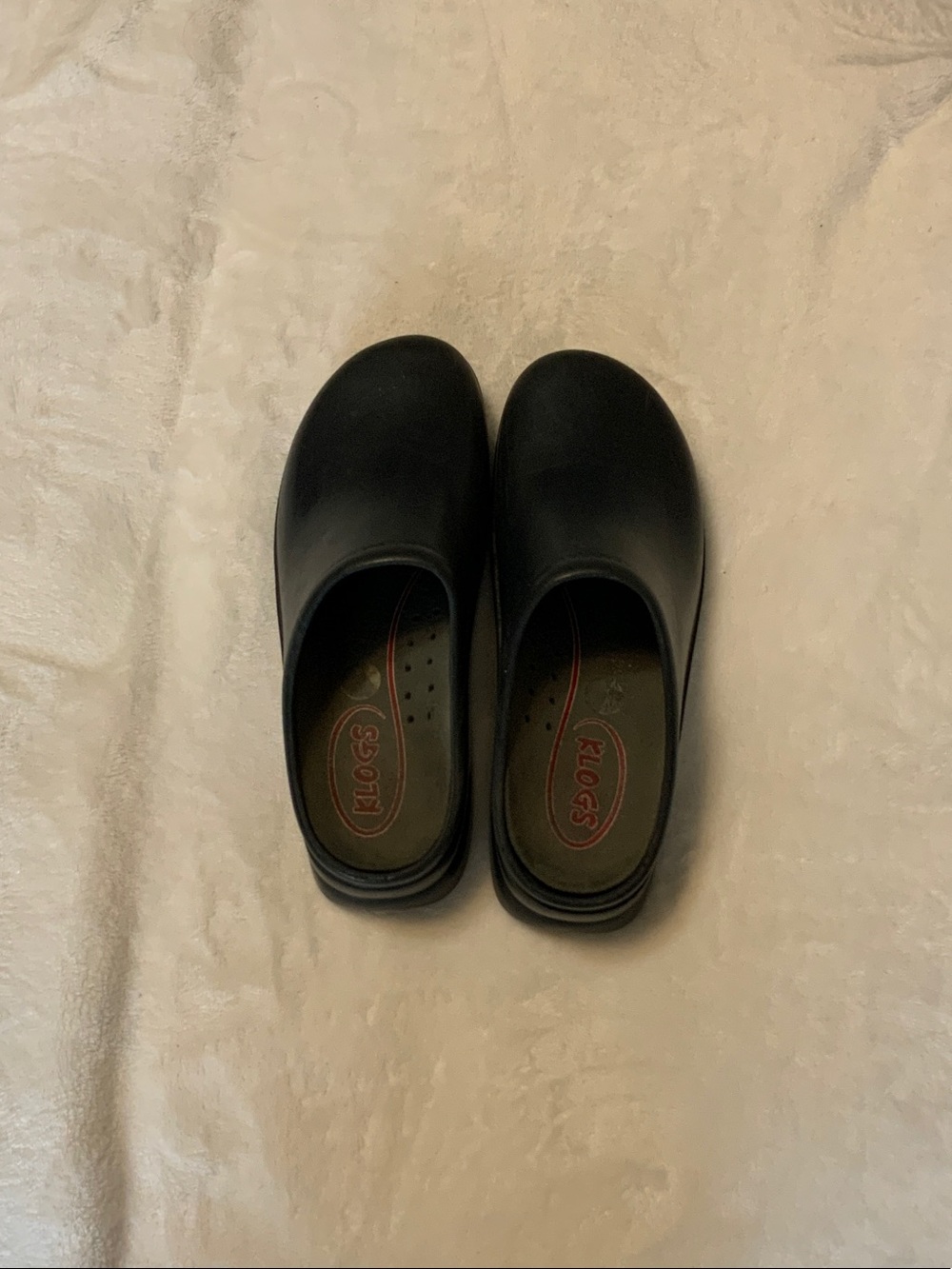 KLOG CLASSIC NAVY SLIP-ON CLOGS